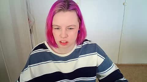 cherrybaby_0 online show from 03-10-26, 07:13