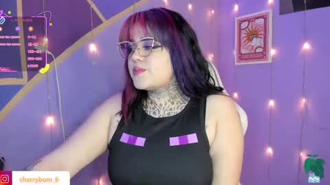 Snapshot of cherrybom_ chatting on 09-13-25, 02:00 dayis independent model online show from 09-13-25, 02:00