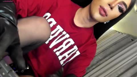 Snapshot of cherryharper chatting on 12-20-24, 10:49 THE ALPHA GODDESSOFSEXUALDESIRE online show from 12-20-24, 10:49