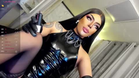 Snapshot of cherryharper chatting on 01-24-25, 05:21 THE ALPHA GODDESSOFSEXUALDESIRE online show from 01-24-25, 05:21