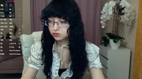 Isabel online show from 05-10-26, 07:52