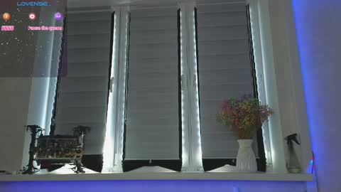 Lysia online show from 04-07-26, 01:22