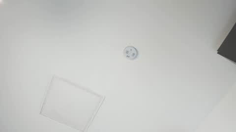 Snapshot of cherrysnow_ chatting on 02-23-25, 03:56 Cherry online show from 02-23-25, 03:56