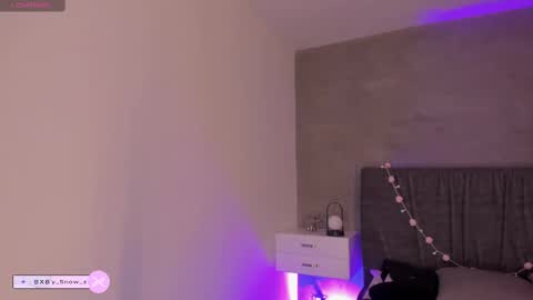 Snapshot of cherrysnow_ chatting on 09-12-25, 04:12 Cherry online show from 09-12-25, 04:12