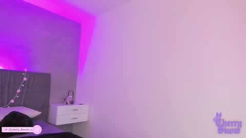 Snapshot of cherrysnow_ chatting on 10-02-25, 04:52 Cherry online show from 10-02-25, 04:52