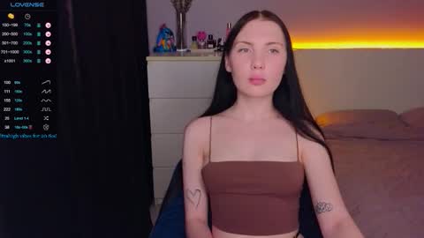 Snapshot of cherrystoun chatting on 09-08-25, 09:58 Katrine online show from 09-08-25, 09:58