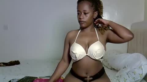 Snapshot of cherrywaro chatting on 11-18-25, 08:08 cherry online show from 11-18-25, 08:08