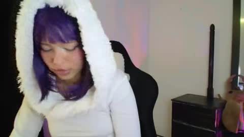 Snapshot of cherrywitchy chatting on 02-25-25, 06:14 Cherry online show from 02-25-25, 06:14