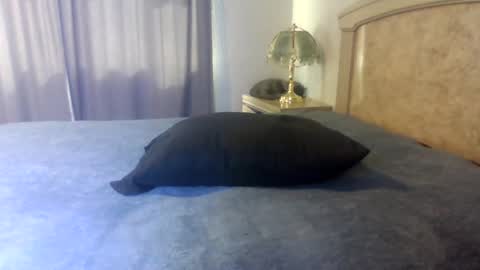 Cherryxoxo99  online show from 04-22-26, 09:38