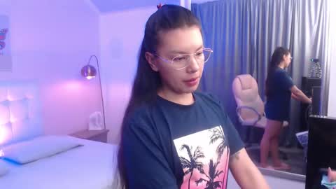 Snapshot of cherryy_summer chatting on 11-20-25, 11:10 cherryy_summer online show from 11-20-25, 11:10