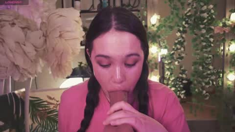 Snapshot of chery_lady22 chatting on 02-22-25, 05:46 Banny online show from 02-22-25, 05:46