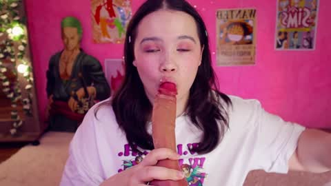 Snapshot of chery_lady22 chatting on 10-10-25, 04:28 Banny online show from 10-10-25, 04:28