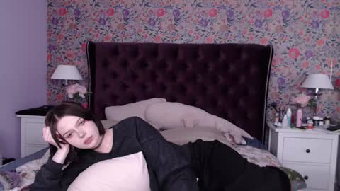 amelia online show from 01-23-25, 03:26