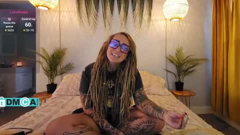 Chevi Blue online show from 09-17-25, 01:13