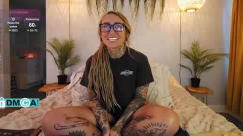 Chevi Blue online show from 09-25-25, 03:05