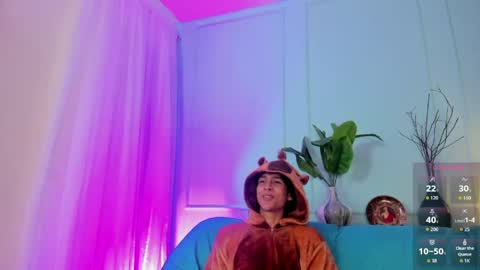 Snapshot of cheys_mast chatting on 05-12-26, 06:49 Cheys online show from 05-12-26, 06:49