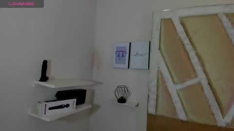 Snapshot of chhloe69 chatting on 02-21-26, 01:56 chhloe69 online show from 02-21-26, 01:56