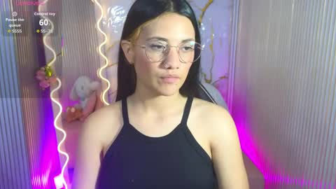 Snapshot of chiara_tay chatting on 04-15-26, 07:43 Chiara online show from 04-15-26, 07:43