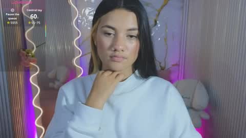 Snapshot of chiara_tay chatting on 04-25-26, 07:11 Chiara online show from 04-25-26, 07:11