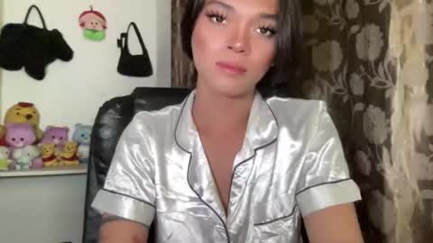 Snapshot of chichay_addams chatting on 06-11-26, 04:16 Addams online show from 06-11-26, 04:16