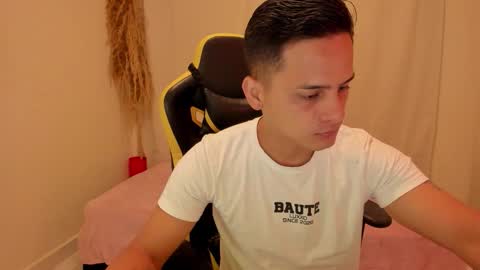 chicos_sexy online show from 01-15-26, 01:59