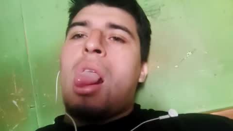 chilehot28 online show from 12-17-25, 01:50