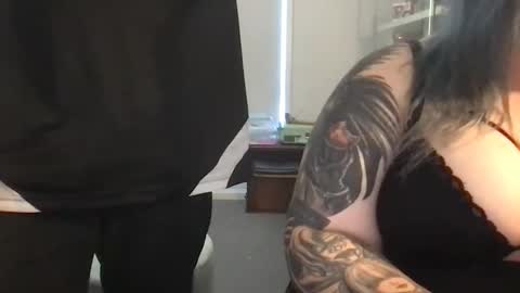 Snapshot of chill_curvessins chatting on 03-29-26, 07:19 Chill CurvySins online show from 03-29-26, 07:19