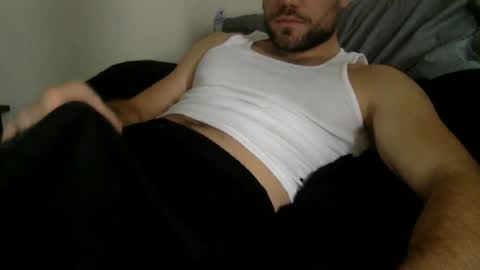 Snapshot of chillingonthebeach chatting on 12-15-25, 06:56 chillingonthebeach online show from 12-15-25, 06:56