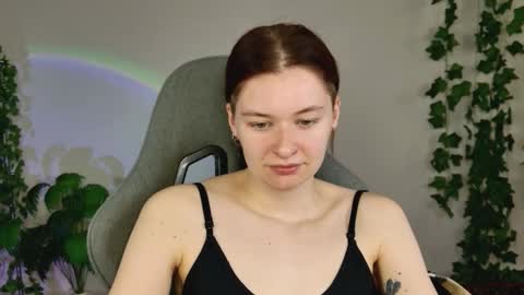 Bella online show from 03-25-26, 09:04