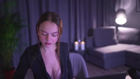 Snapshot of chillwithstacy chatting on 01-21-25, 10:30 chillwithstacy online show from 01-21-25, 10:30