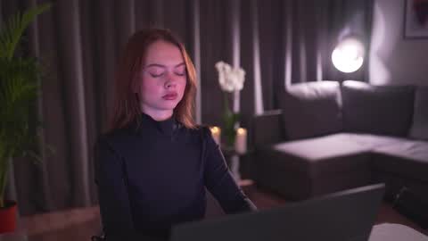 Snapshot of chillwithstacy chatting on 02-21-25, 10:26 chillwithstacy online show from 02-21-25, 10:26