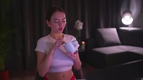 Snapshot of chillwithstacy chatting on 02-25-25, 09:57 chillwithstacy online show from 02-25-25, 09:57