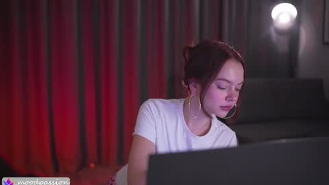 Snapshot of chillwithstacy chatting on 09-25-25, 09:51 chillwithstacy online show from 09-25-25, 09:51