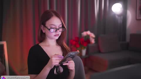 Snapshot of chillwithstacy chatting on 10-02-25, 08:38 chillwithstacy online show from 10-02-25, 08:38