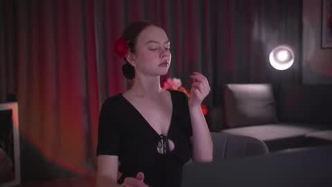 Snapshot of chillwithstacy chatting on 10-29-25, 10:11 chillwithstacy online show from 10-29-25, 10:11