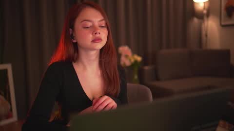 Snapshot of chillwithstacy chatting on 11-21-25, 10:19 chillwithstacy online show from 11-21-25, 10:19