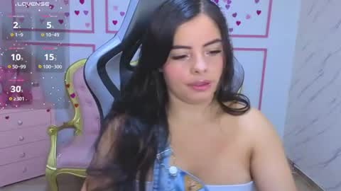 Snapshot of chinatsu_t chatting on 07-02-26, 12:44 Kelly online show from 07-02-26, 12:44