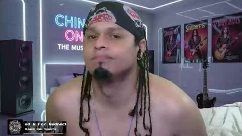 Enrique online show from 10-17-25, 06:43