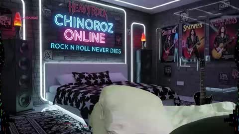 Enrique online show from 12-04-25, 01:59