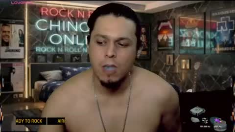Snapshot of chinoroz chatting on 06-24-26, 01:37 Enrique online show from 06-24-26, 01:37
