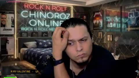Snapshot of chinoroz chatting on 07-10-26, 06:43 Enrique online show from 07-10-26, 06:43