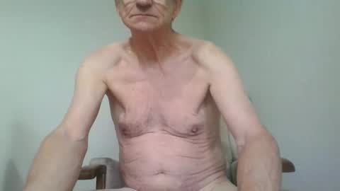 chipper341596 online show from 04-16-26, 07:53