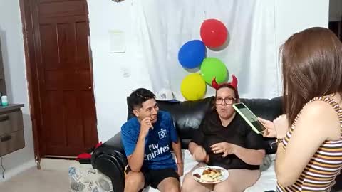 chiquitahot69 online show from 12-16-25, 12:48