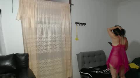 chiquitahot69 online show from 04-09-26, 09:53