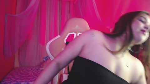 Snapshot of chloe__11 chatting on 12-04-25, 02:59 chloe online show from 12-04-25, 02:59