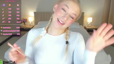 Snapshot of chloe_alba chatting on 01-09-26, 04:04 Chloe online show from 01-09-26, 04:04