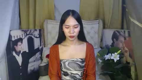 Snapshot of chloe_bilat chatting on 11-28-25, 01:41 chloe_bilat online show from 11-28-25, 01:41