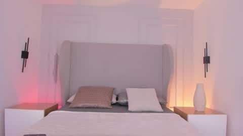 Snapshot of chloe_dee_ chatting on 11-16-25, 12:33 Chloe online show from 11-16-25, 12:33