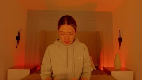 Chloe online show from 02-26-26, 12:04