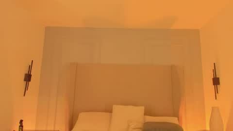 Chloe online show from 04-18-26, 12:09